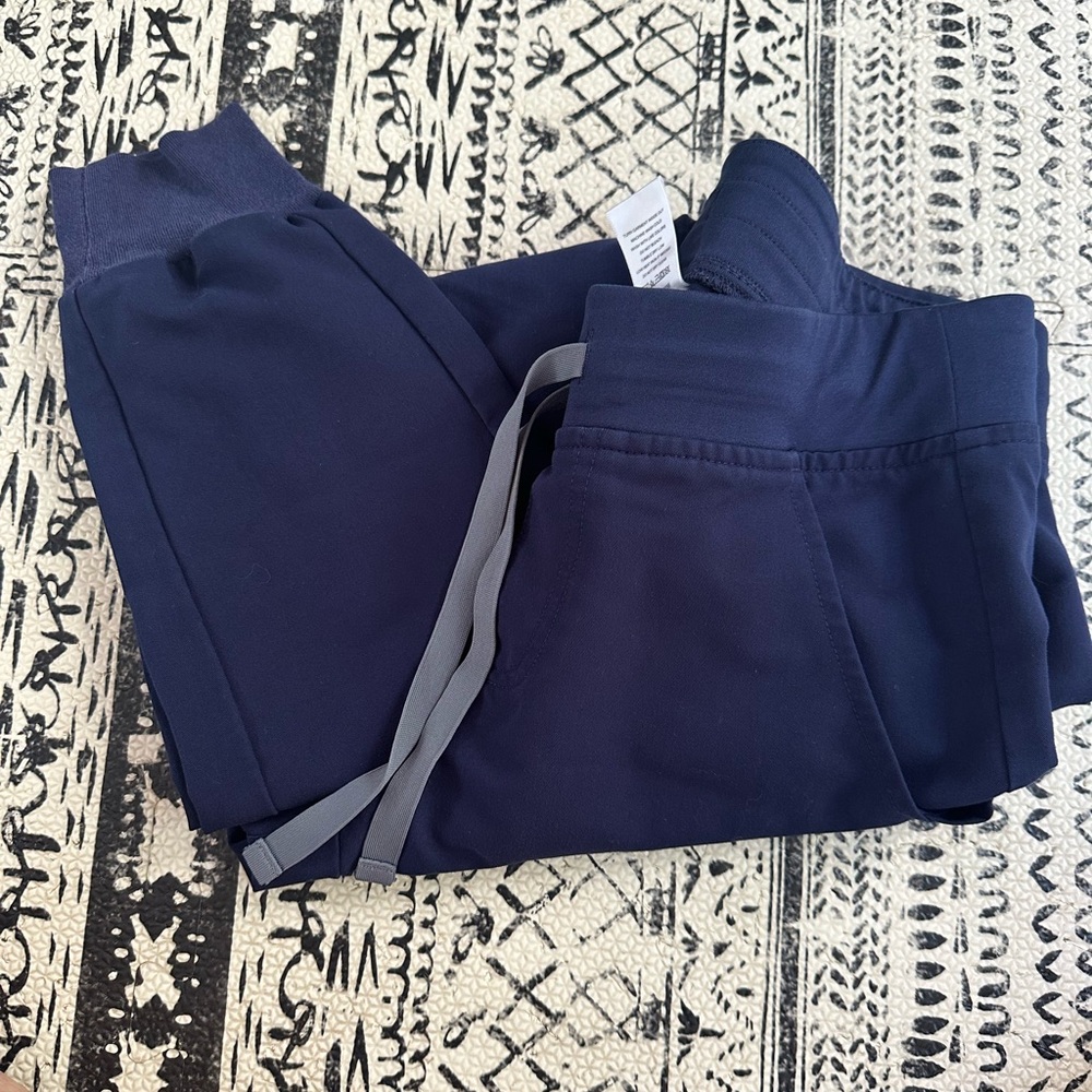 Figs Pants in Navy